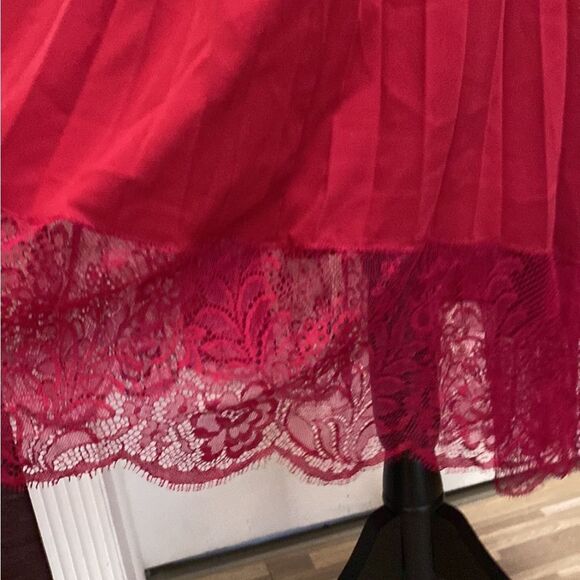 A.l.C. Elegant red Lace Hem Skirt, US0 - Picture 10 of 12